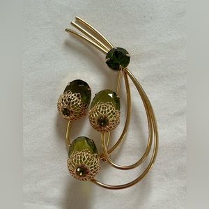 Sarah Coventry Vintage 1960s Green Acorn Brooch